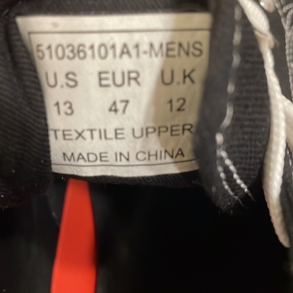 NEW Black and White Levi's Men's Sneakers in size 13 - Picture 6 of 6